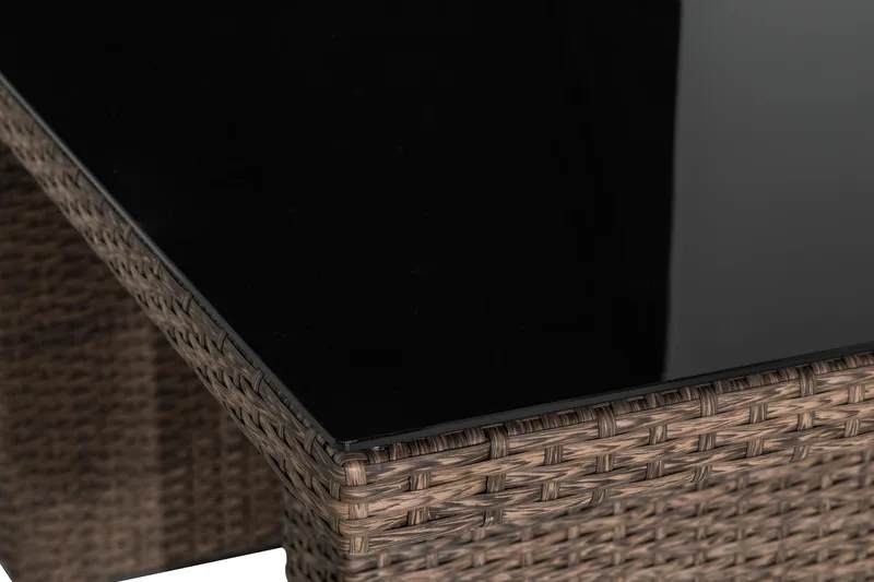 James Utebord 85x145 cm – Matbord utomhus i konstrotting med bordsskiva i Glas - Sand Brun - Utemöbler - Utebord & trädgårdsbord - Matbord utomhus