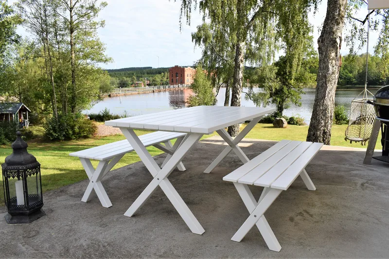 Matgrupp Scottsdale 150 cm + 2 Bänkar 140 cm Vit - KWA - Utemöbler - Utebord & trädgårdsbord - Picknickbord & bänkbord
