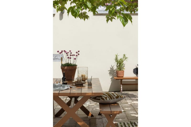 Trädgårdsbord Delta - Terra - Utemöbler - Utebord & trädgårdsbord - Matbord utomhus