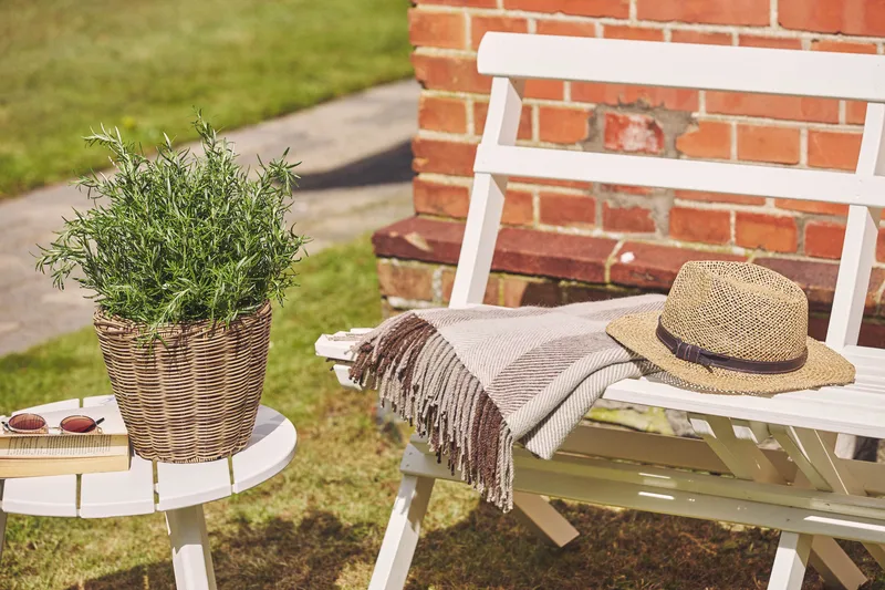 Hillerstorp Torpet Utesoffa 2-sits Vit - Vit - Utemöbler - Utesoffa