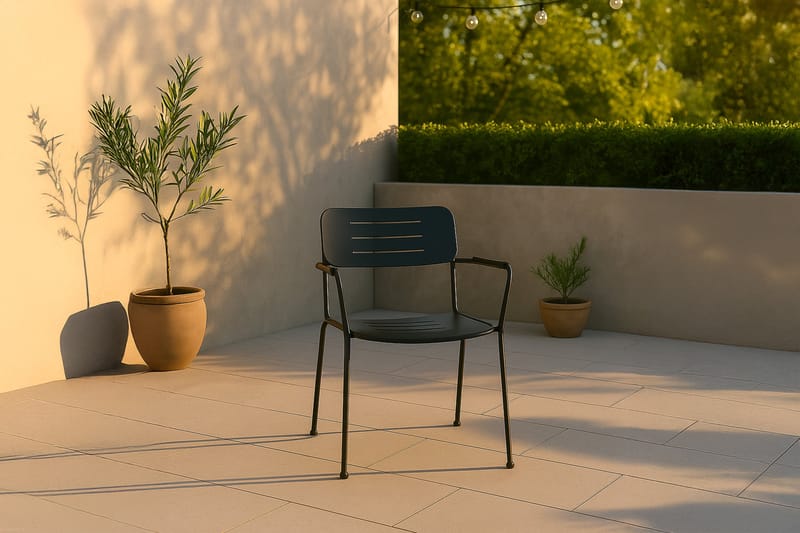 Nicke Karmstol Utomhus Svart - Venture Home - Utemöbler - Utestol & trädgårdsstol - Matstol & karmstol utomhus