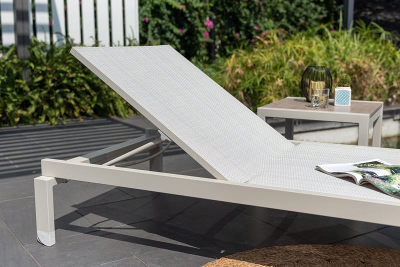 Solsäng för utomhusbruk Urbanite solsäng med hjul - grå - Utemöbler - Utestol & trädgårdsstol - Solsäng & Solvagnar