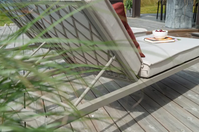 Solsäng Hillerstorp Jet Set - Beige - Utemöbler - Utestol & trädgårdsstol - Solsäng & Solvagnar