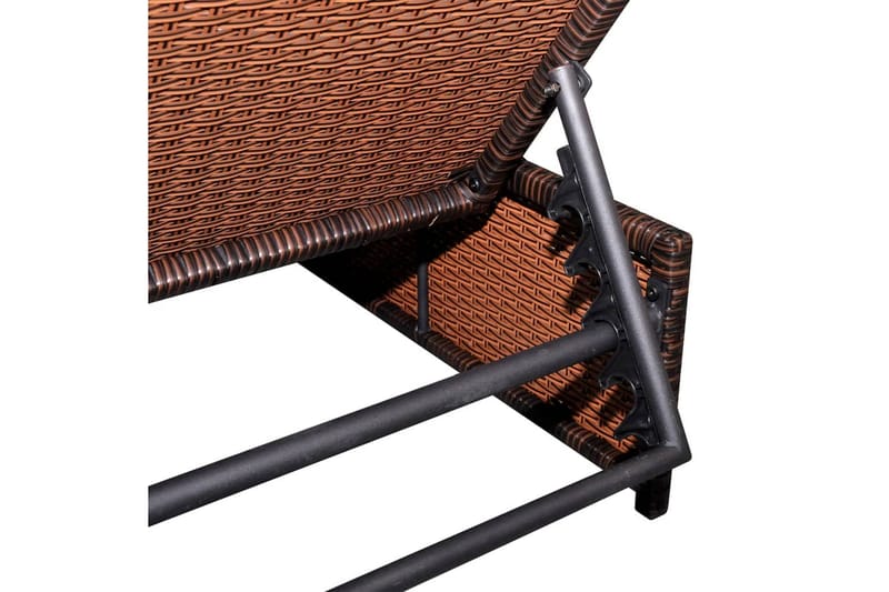Solsängar 2 st med bord konstrotting brun - Brun - Utemöbler - Utestol & trädgårdsstol - Solsäng & Solvagnar