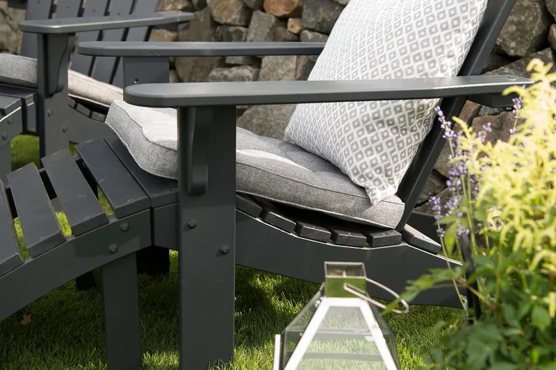 Tennessee Däckstol med Fotstöd Orkangrå - Hillerstorp - Utemöbler - Utestol & trädgårdsstol - Solstolar - Däckstol