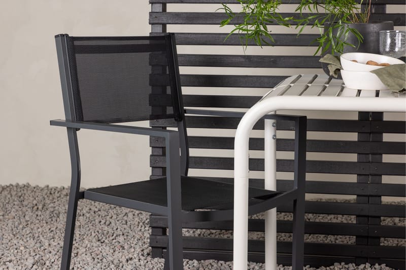 Borneo Matgrupp Utomhus + 2 Copacabana Utestolar - Beige - Utemöbler - Utegrupp - Matgrupp utomhus