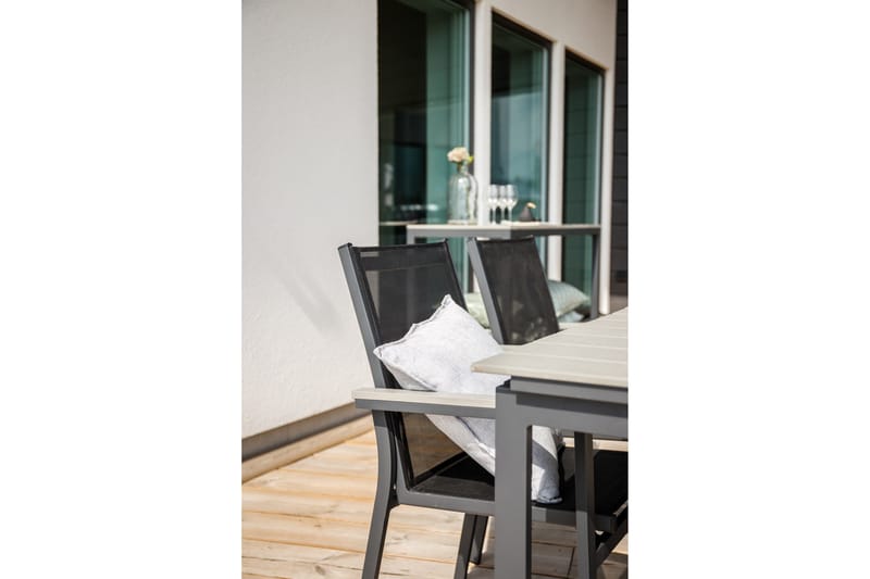 Levels Förlängningsbar Matgrupp Utomhus 160cm + 4 Parma Stolar - Svart/Grå - Utemöbler - Utegrupp - Matgrupp utomhus