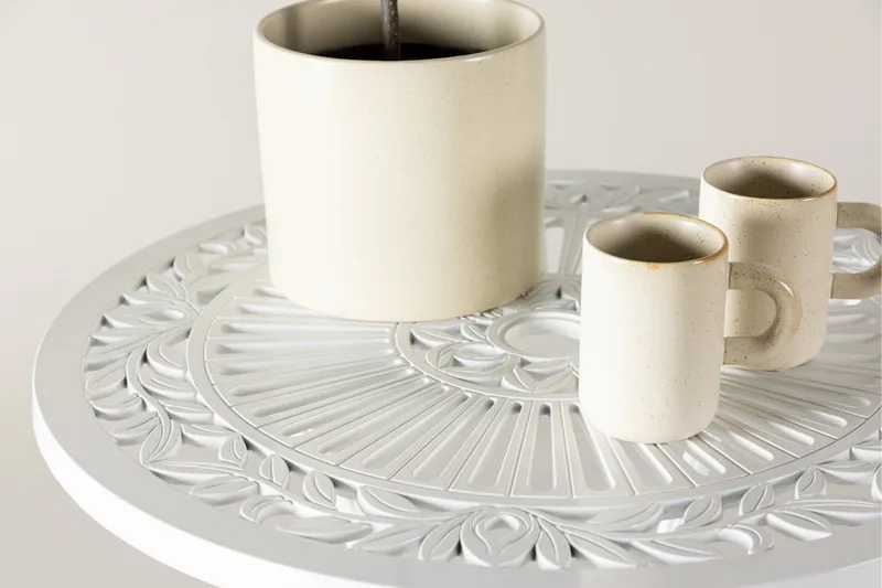 Nandin Matgrupp Utomhus + 2 Utestolar - Vit - Utemöbler - Utegrupp - Cafeset