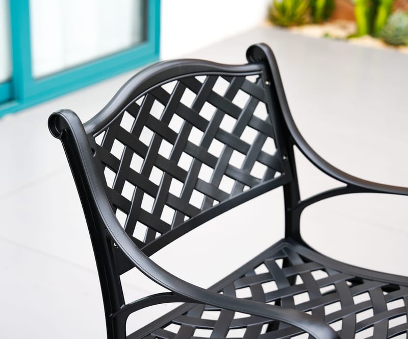 Rund matgrupp i aluminium för utomhusbruk | Ø130 cm | 6 stolar | Svart - Utemöbler - Utegrupp - Matgrupp utomhus